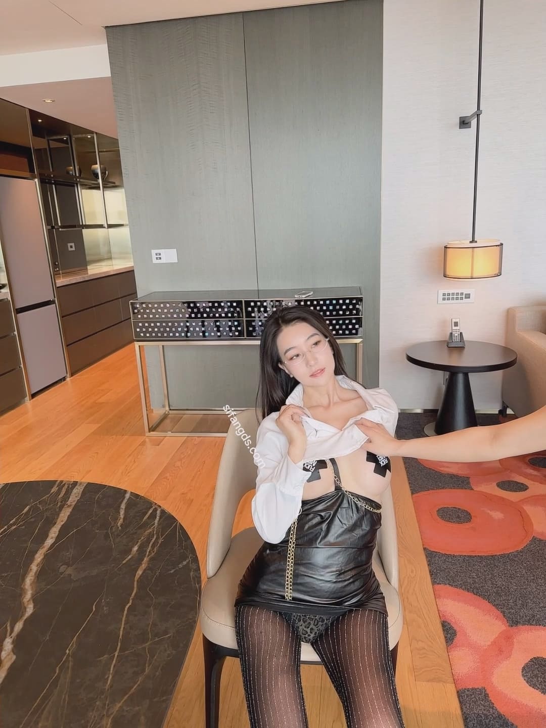 6